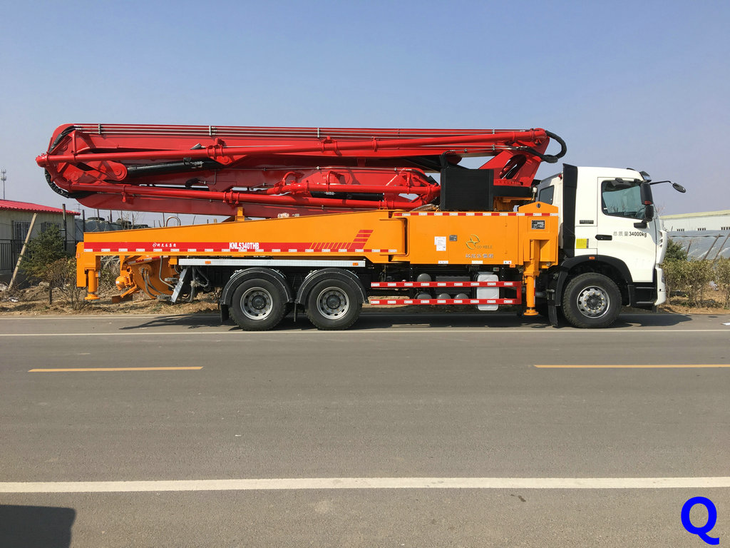 小型混凝土泵車，小型泵車，天泵，混凝土泵車